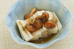 長芋の なめこがけ